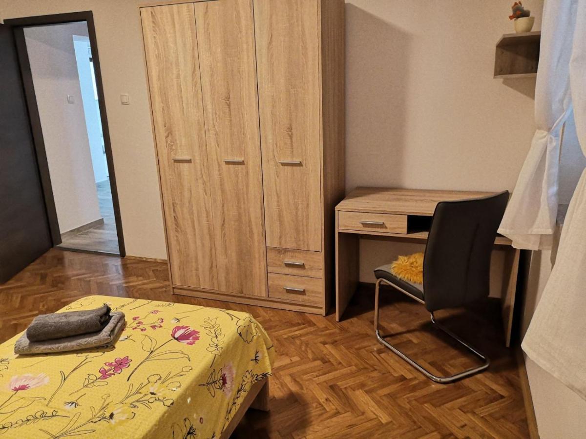 Eugenia Apartment Pula Exterior photo